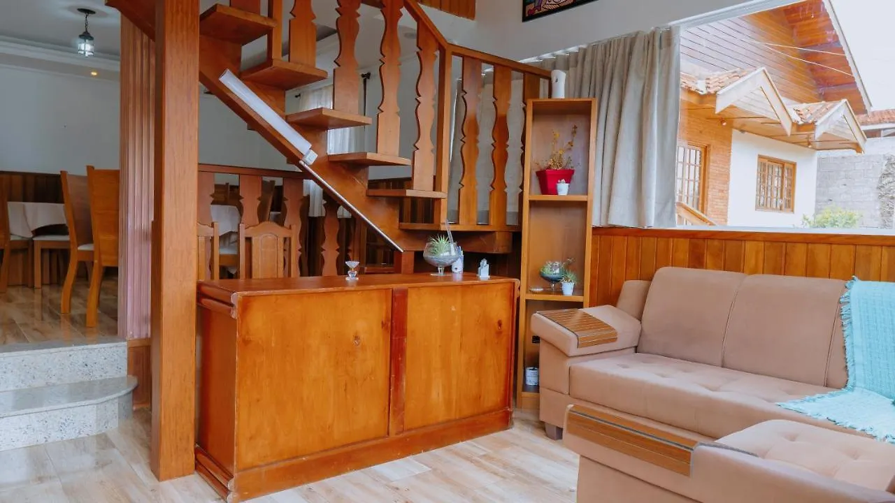 Guest house Pousada Araucaria Suites Campos do Jordao