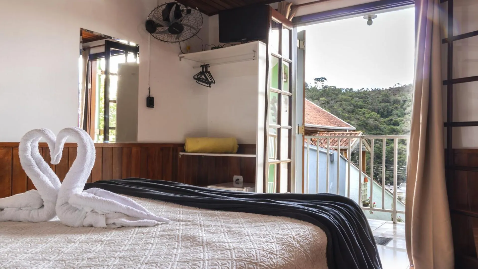 Pousada Araucaria Suites Campos do Jordao 0*,