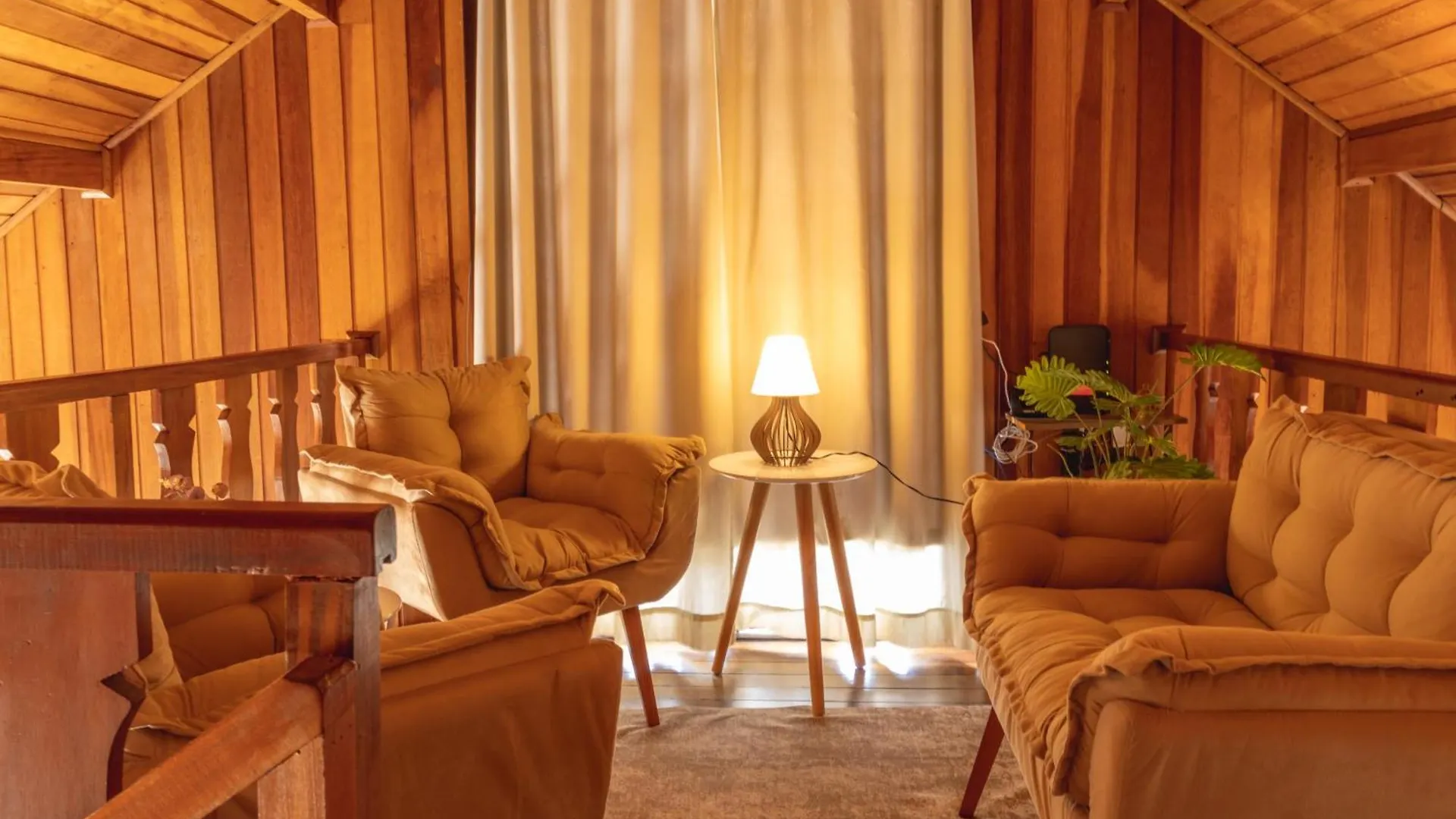 Pousada Araucaria Suites Campos do Jordao Guest house