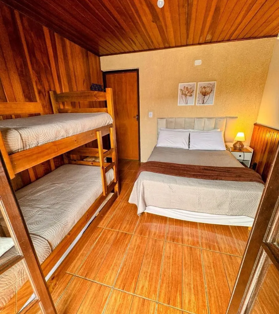 Casa de hóspedes Araucária Suítes Campos do Jordão
